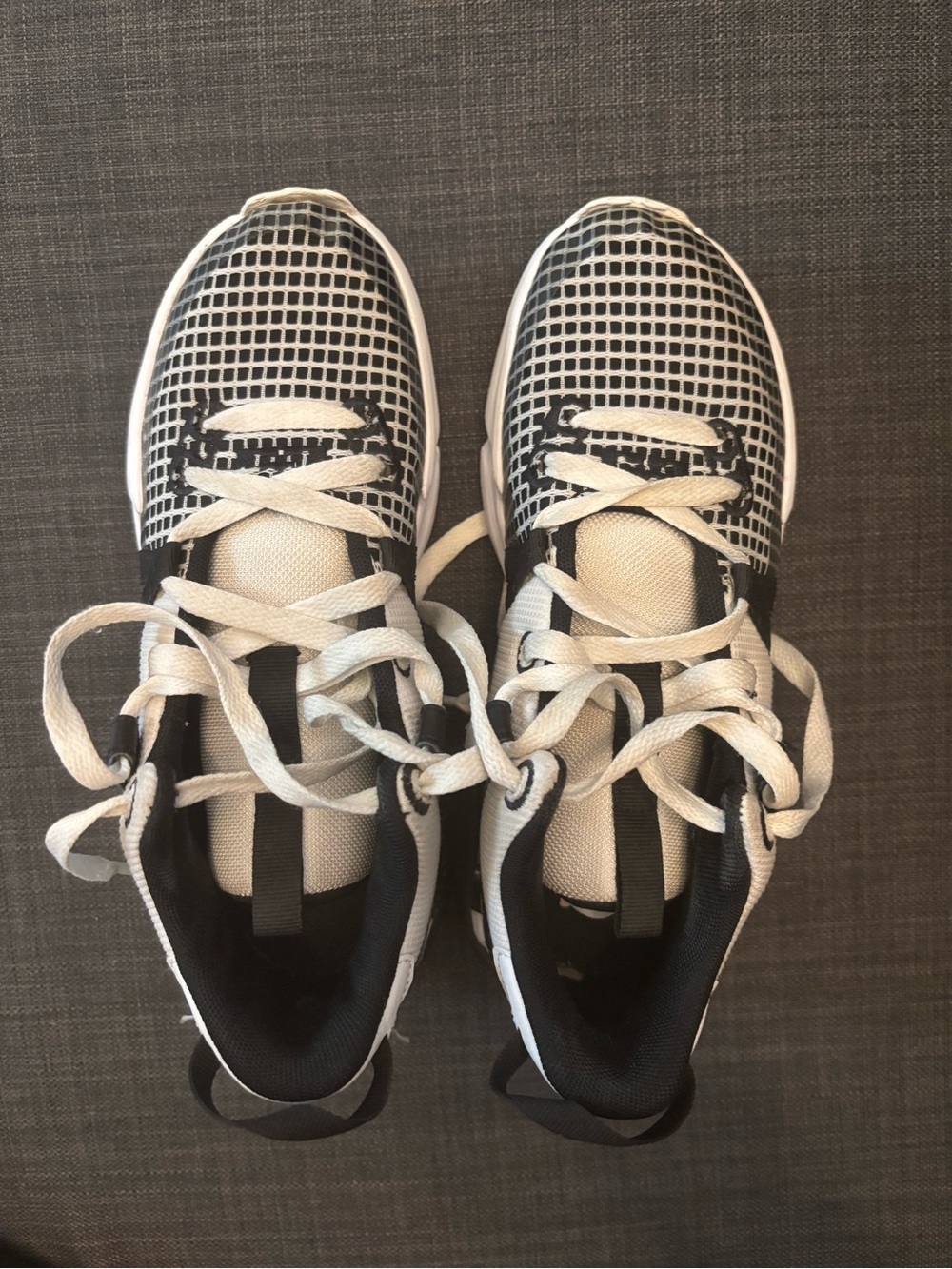 Nike Lebron Witness 7.  Black and White Mesh basketball  Sneakers